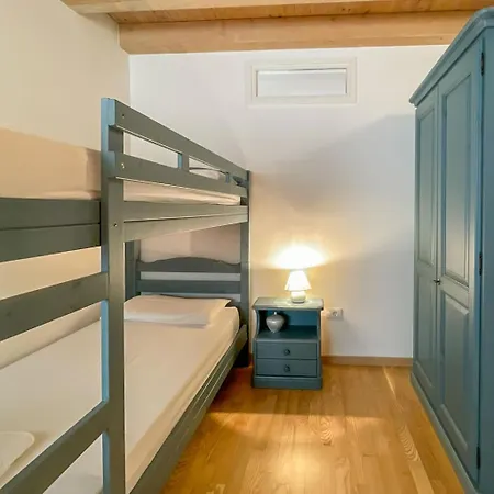 Volme By Interhome * Pula