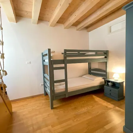 Volme By Interhome Pula